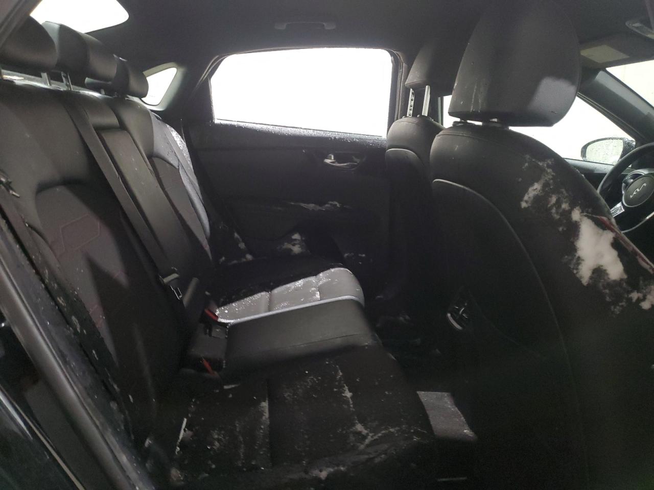2023 KIA FORTE - Image 10