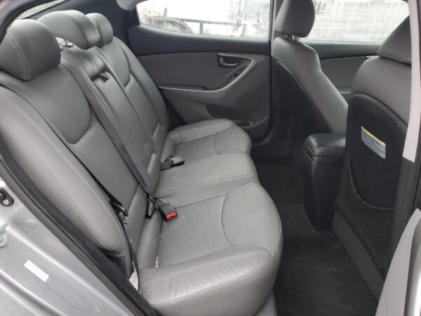 HYUNDAI ELANTRA SILVER - KMHDH4AEXDU564566