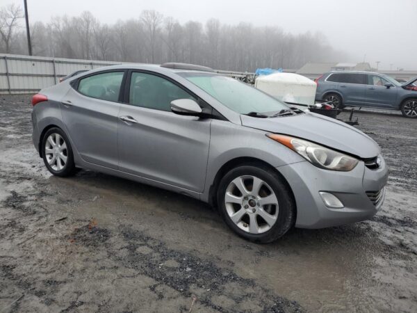 HYUNDAI ELANTRA SILVER - KMHDH4AEXDU564566