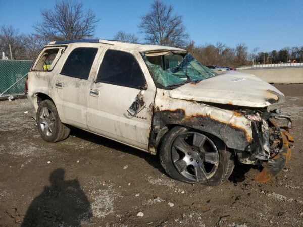 CADILLAC ESCALADE WHITE - 1GYEK63N22R213065