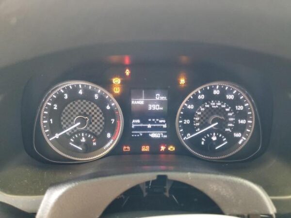 Hyundai Elantra 2019 - 5NPD74LF9KH494238
