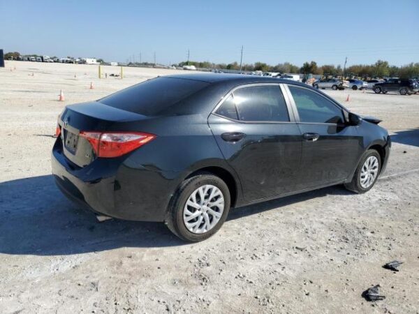 Toyota COROLLA 2018 - 5YFBURHE4JP833101