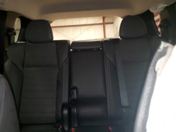 MITSUBISHI OUTLANDER SILVER - JA4J4VA83RZ028470