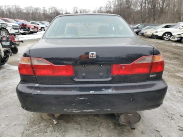HONDA ACCORD BLACK - 1HGCG1655YA088617