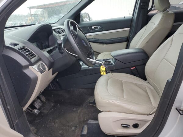 FORD EXPLORER SILVER - 1FM5K7B81JGC12566