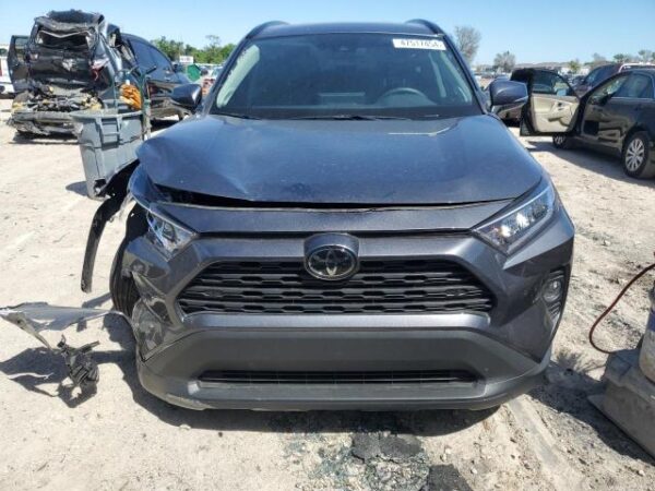 Toyota RAV4 2021 - 2T3C1RFV6MC143877