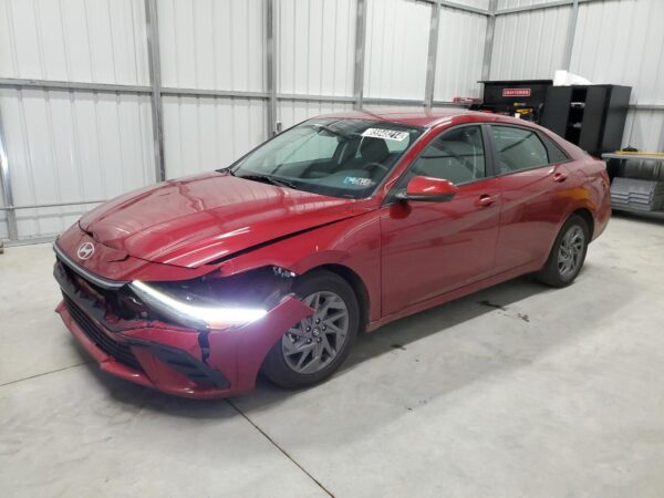 HYUNDAI ELANTRA RED - KMHLM4DG4RU671768