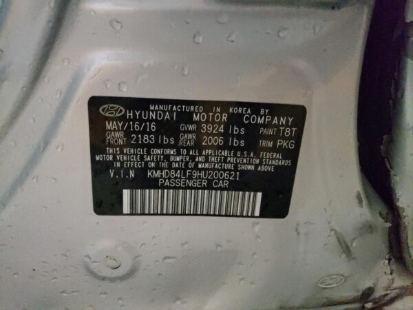 HYUNDAI ELANTRA SILVER - KMHD84LF9HU200621