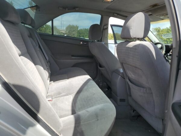 TOYOTA CAMRY GRAY - 4T1BE30K26U739557