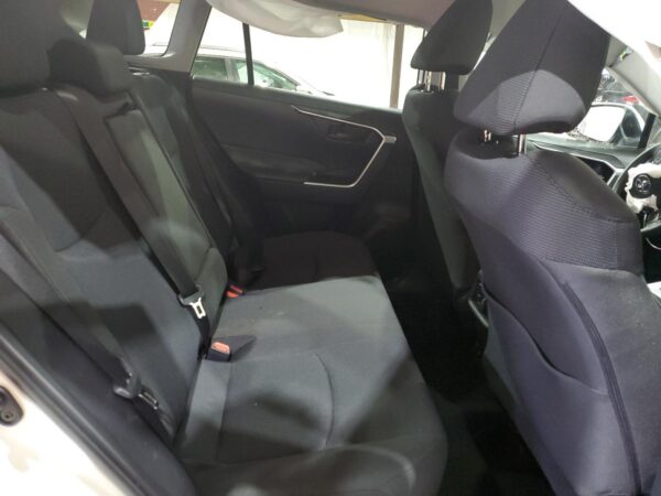 TOYOTA RAV4 WHITE - 2T3G1RFV3RC472920