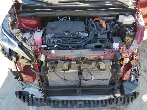 TOYOTA SIENNA MAROON - 5TDESKFCXPS092738