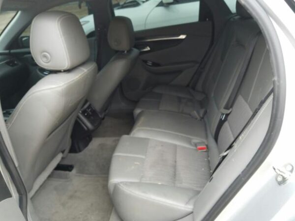 CHEVROLET IMPALA SILVER - 2G1105S3XH9100240