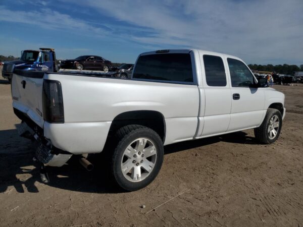 GMC SIERRA WHITE - 2GTEC19V841212785