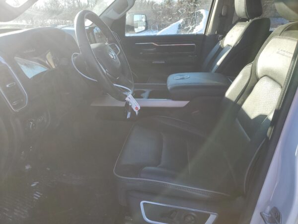 RAM 1500 WHITE - 1C6SRFJT0LN235989
