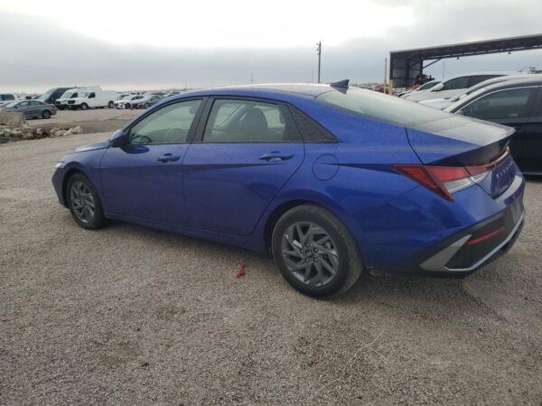 HYUNDAI ELANTRA BLUE - KMHLM4DG0RU691533