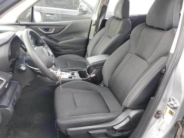 SUBARU FORESTER SILVER - JF2SKACC4KH511375