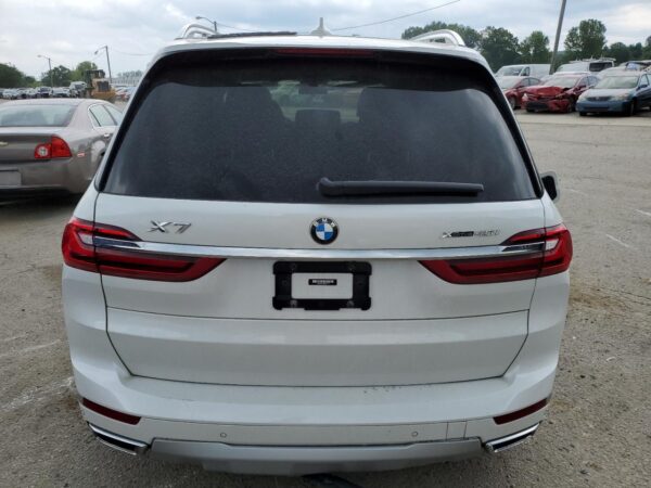 BMW X7 WHITE - 5UXCW2C04N9M81973