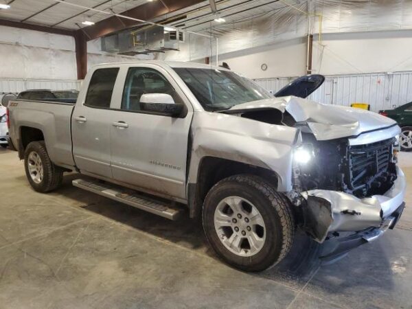 Chevrolet SILVERADO 2018 - 1GCVKREC8JZ109276
