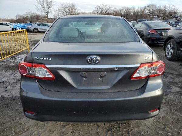 TOYOTA COROLLA GRAY - 2T1BU4EE1DC040074