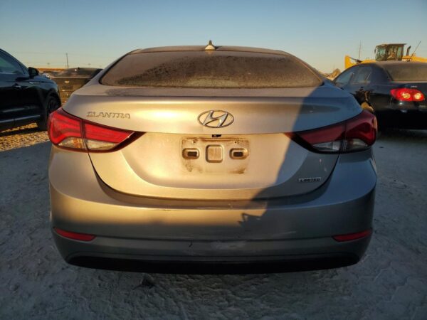 HYUNDAI ELANTRA SILVER - 5NPDH4AE3FH548081
