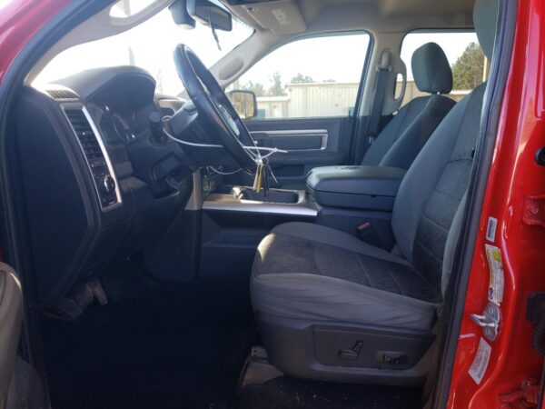 RAM 1500 RED - 3C6RR7LT7GG163902