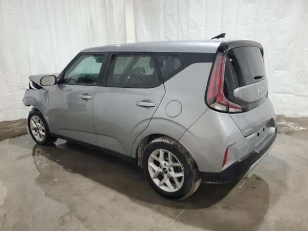 KIA SOUL GRAY - KNDJ23AU8P7885471