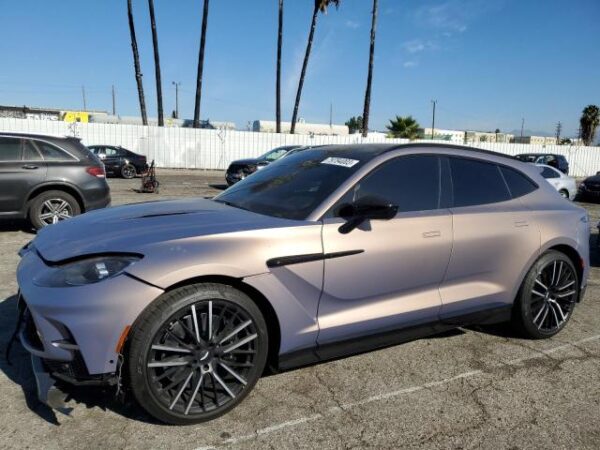 Aston martin DBX 2023 - SD7VUJBW1PTV08231