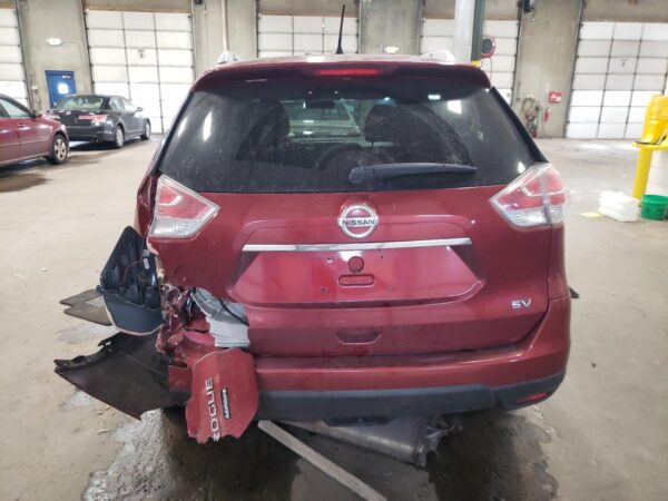 NISSAN ROGUE RED - KNMAT2MT5FP548734