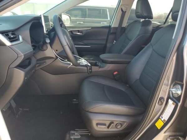 Toyota RAV4 2023 - JTMB6RFV9PD083557