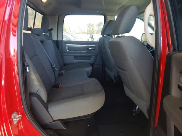 RAM 1500 RED - 3C6RR7LT7GG163902