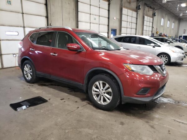 NISSAN ROGUE RED - KNMAT2MT5FP548734