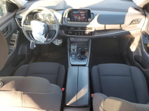 NISSAN ROGUE SILVER - 5N1BT3AA7PC947792