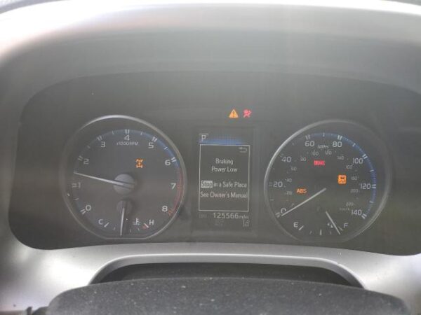Toyota RAV4 2017 - JTMRFREV5HJ708796