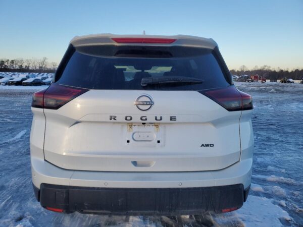 NISSAN ROGUE WHITE - 5N1BT3BB0SC784290