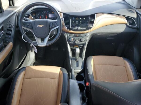 Chevrolet TRAX 2019 - 3GNCJLSB3KL216562
