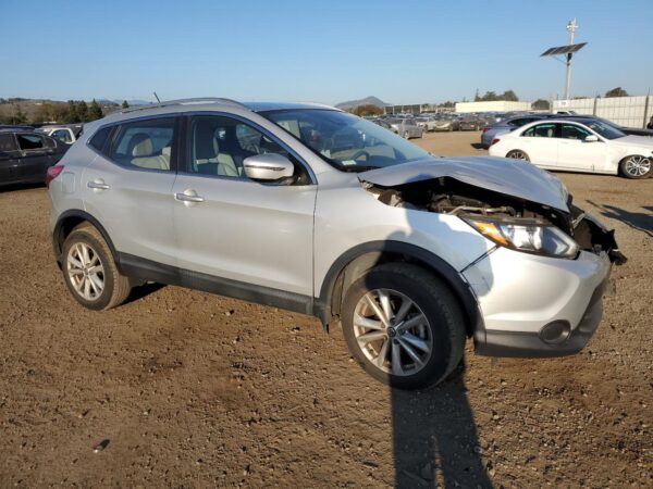 NISSAN ROGUE SILVER - JN1BJ1CP3KW219266
