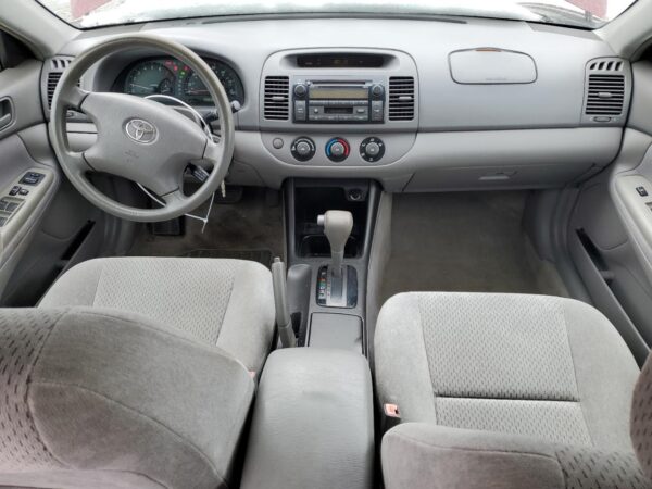 TOYOTA CAMRY MAROON - 4T1BE32K43U138739
