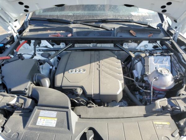 AUDI Q5 WHITE - WA1GAAFY3P2178573