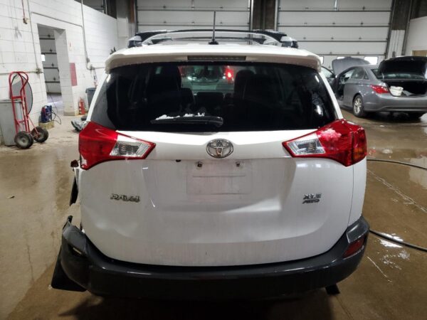 TOYOTA RAV4 WHITE - JTMRFREV4ED091370