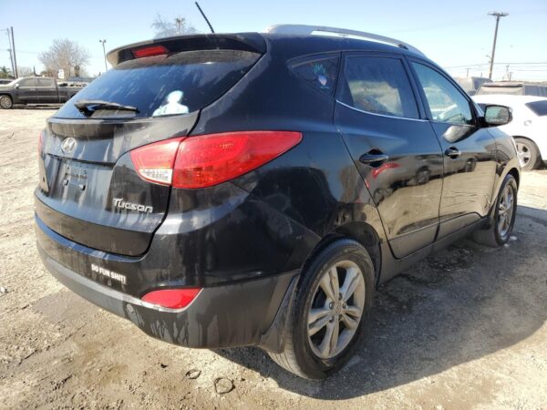 HYUNDAI TUCSON BLACK - KM8JU3AC7CU483112
