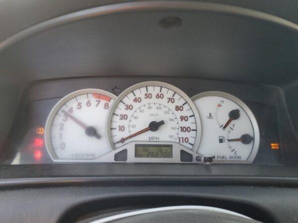 TOYOTA COROLLA RED - 1NXBR32EX8Z960970