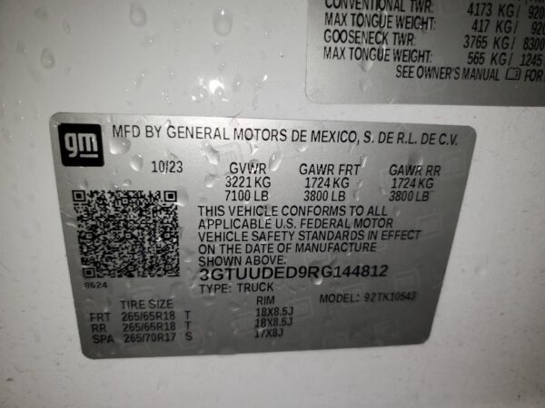 GMC SIERRA WHITE - 3GTUUDED9RG144812