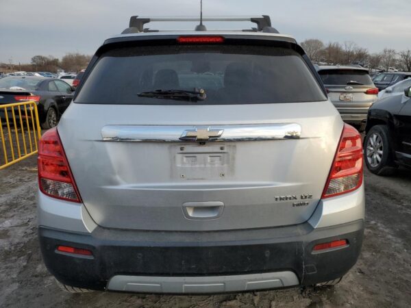CHEVROLET TRAX SILVER - KL7CJRSB5GB506478