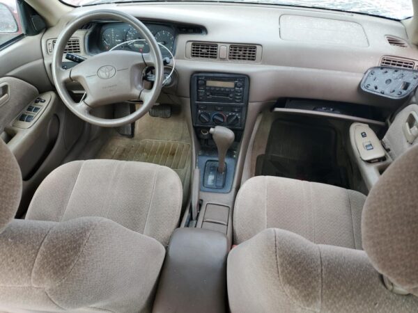 TOYOTA CAMRY BURGUNDY - 4T1BG22K9YU702963