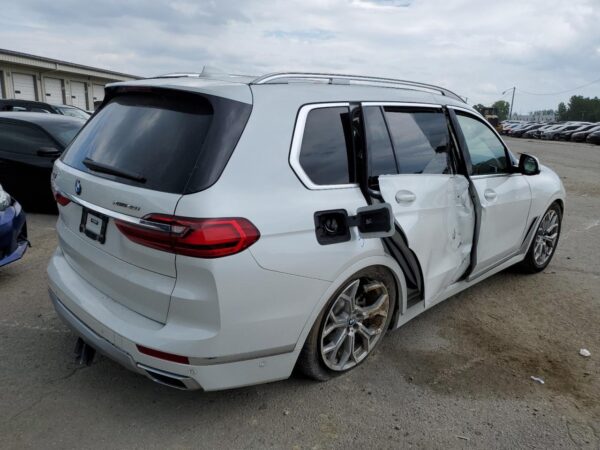 BMW X7 WHITE - 5UXCW2C04N9M81973