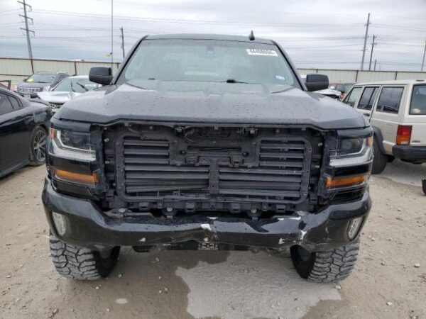 Chevrolet 1500 2017 - 3GCUKREC9HG103055