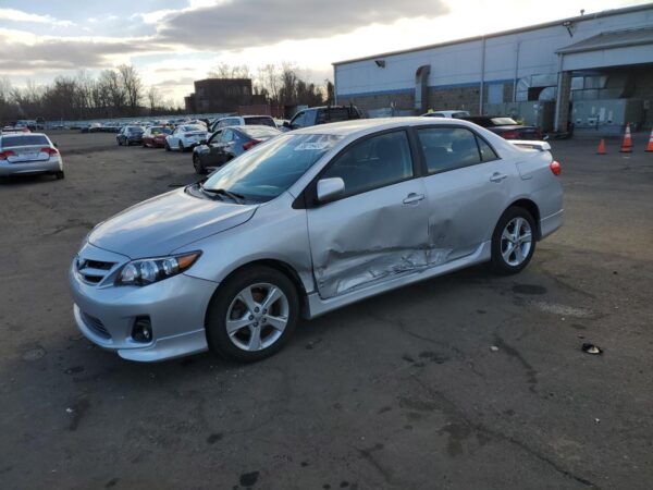 TOYOTA COROLLA SILVER - 2T1BU4EE6BC669102