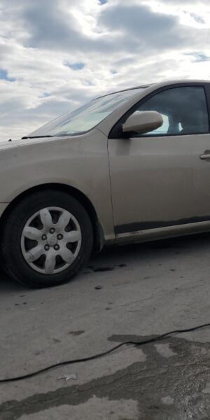 HYUNDAI ELANTRA GOLD - KMHDU46D18U300329