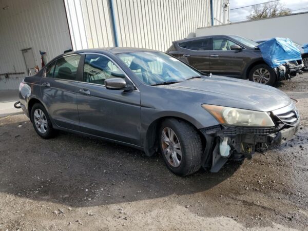 HONDA ACCORD GRAY - 1HGCP2F65BA031971