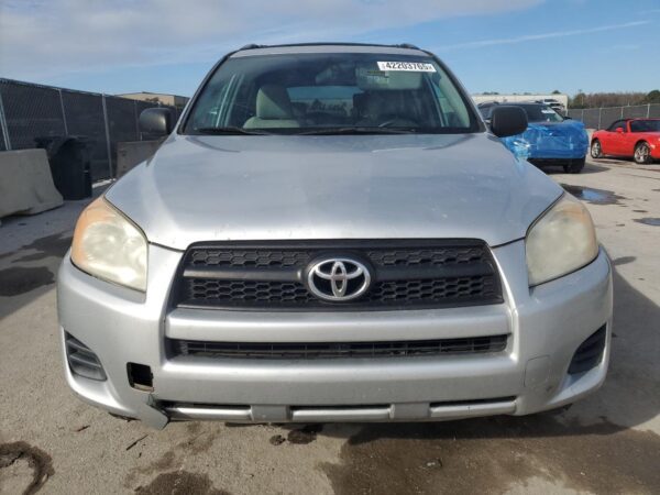 TOYOTA RAV4 SILVER - 2T3ZF4DV2BW065479